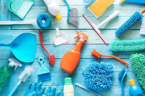 Các dụng cụ để vệ sinh nhà xưởng hiện nay