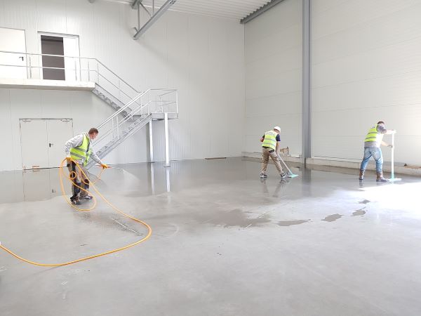Những điểm cần lưu ý trong quá trình vệ sinh nhà xưởng